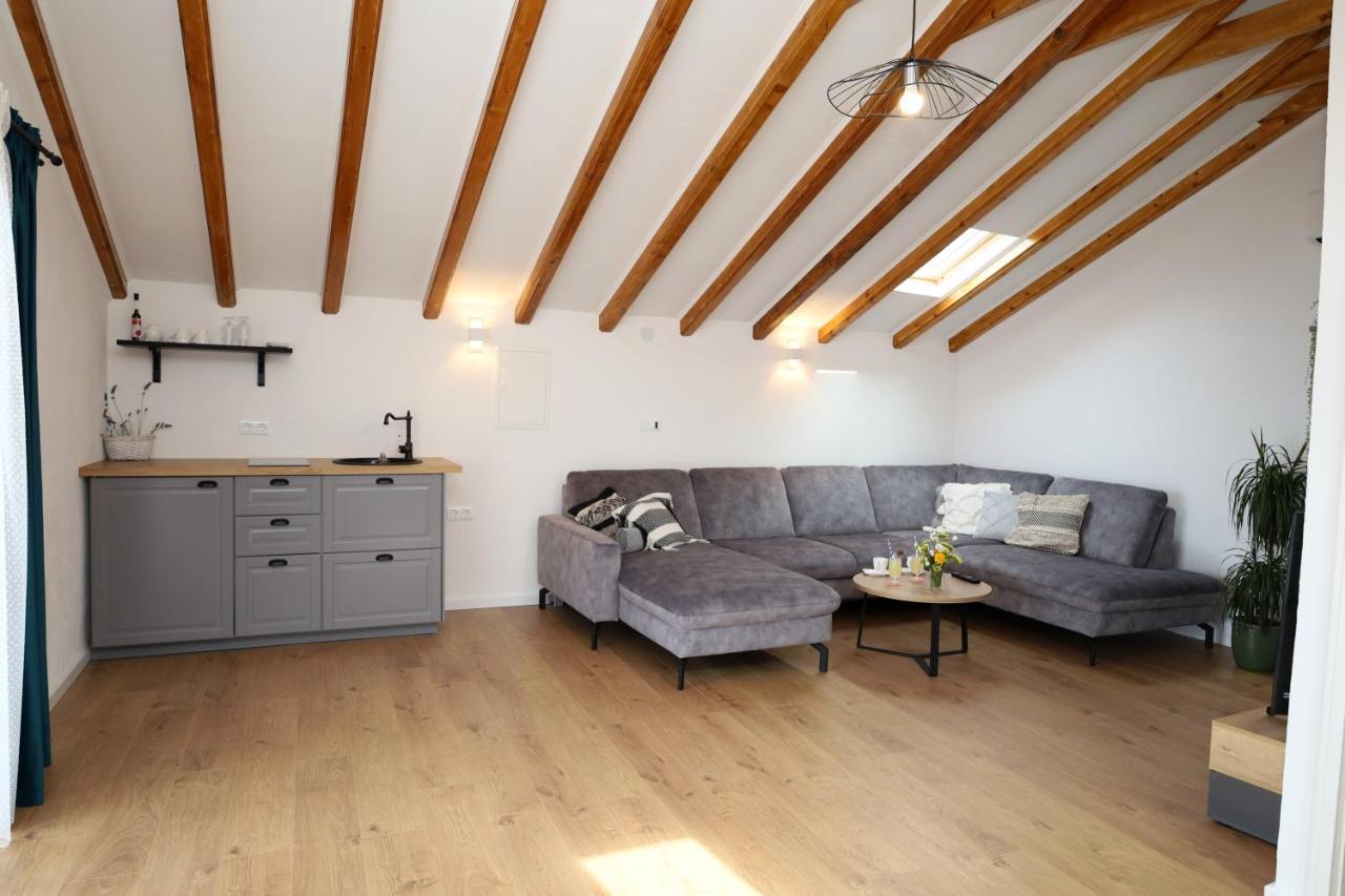 Holiday House Nono Sumartin Buitenkant foto