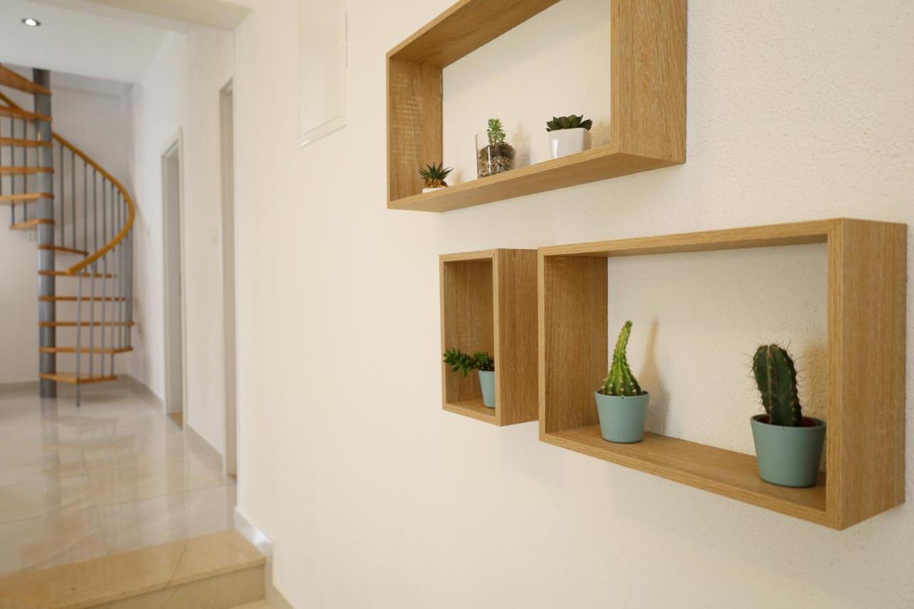 Holiday House Nono Sumartin Buitenkant foto